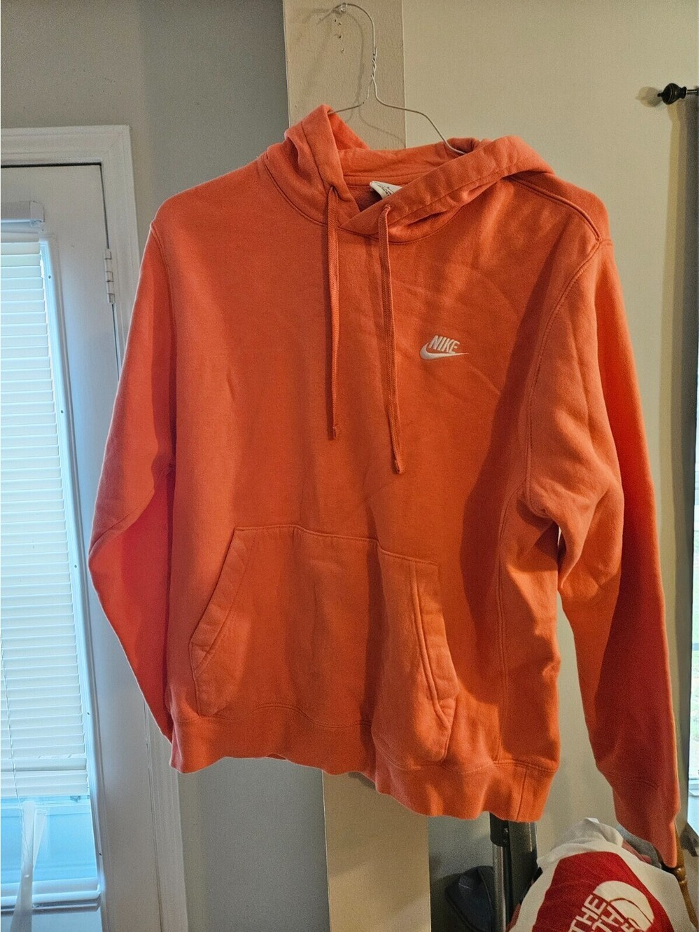 Nike Men's Club Pullover Hoodie Size Medium